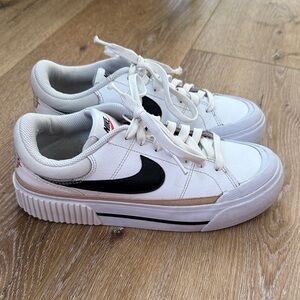 Women's Court Legacy Lift Platform Sneaker White Black Tan Size 7.5